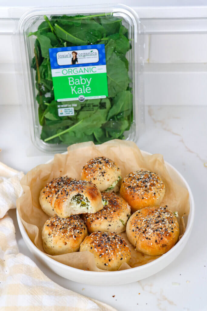 ( High Protein) Baby Kale-Cream Cheese Stuffed Bagel Bites